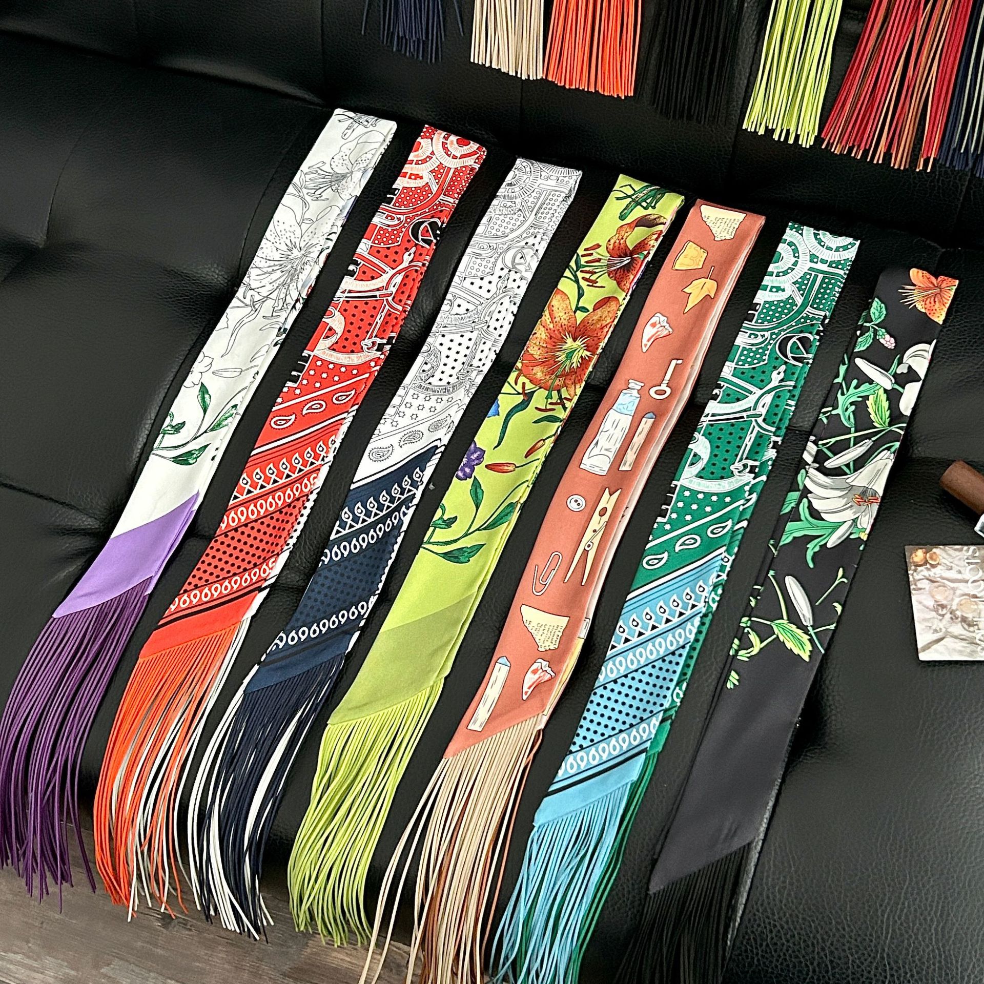 Luxury Tassel Skinny Scarf for - Face Scarf Mask のレビューと価格