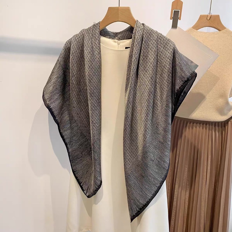 Oversized 110x110cm Real Silk  - Pashmina Wrap Large のレビューと価格