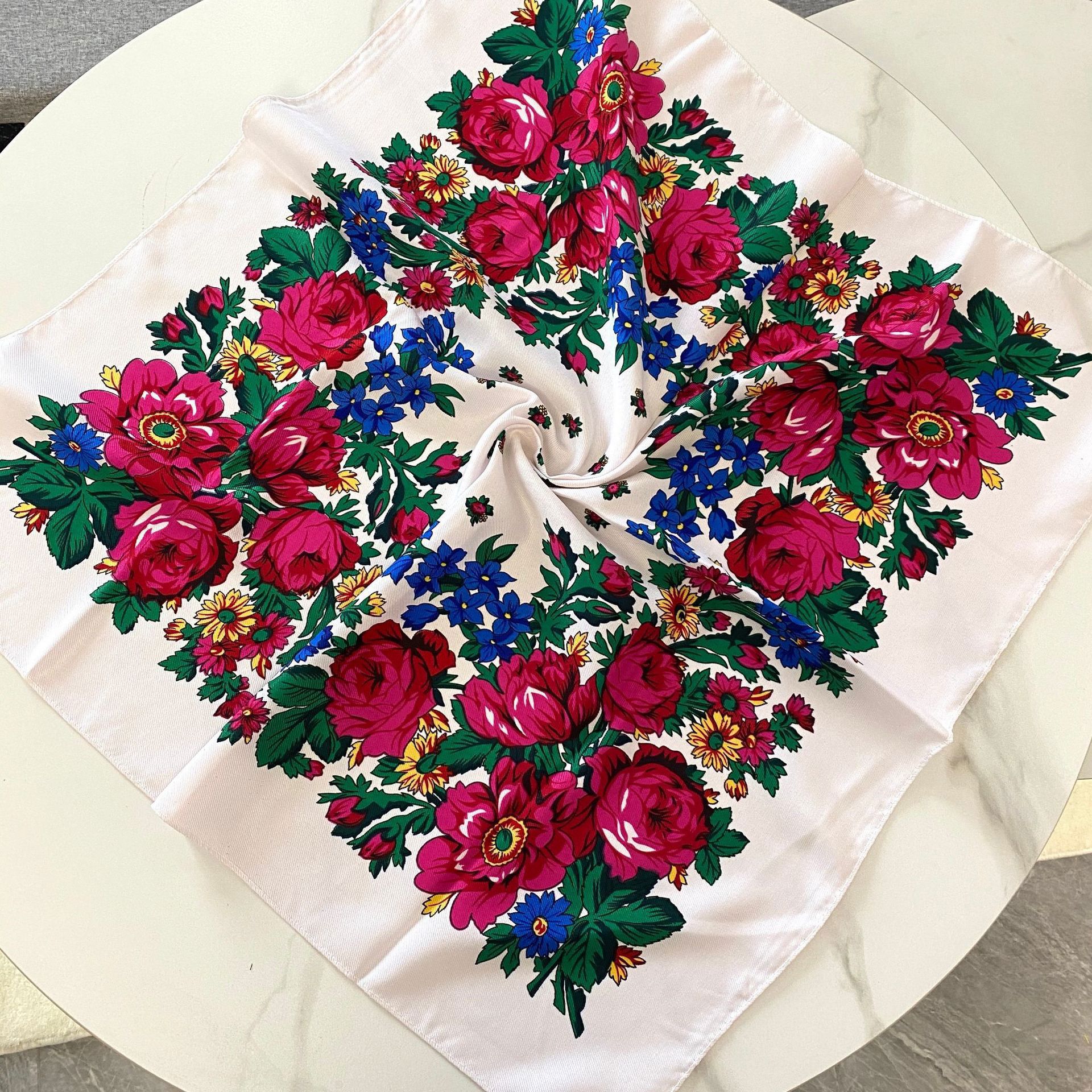70*70cm Russian Floral Square  - Bandana Cotton のレビューと価格