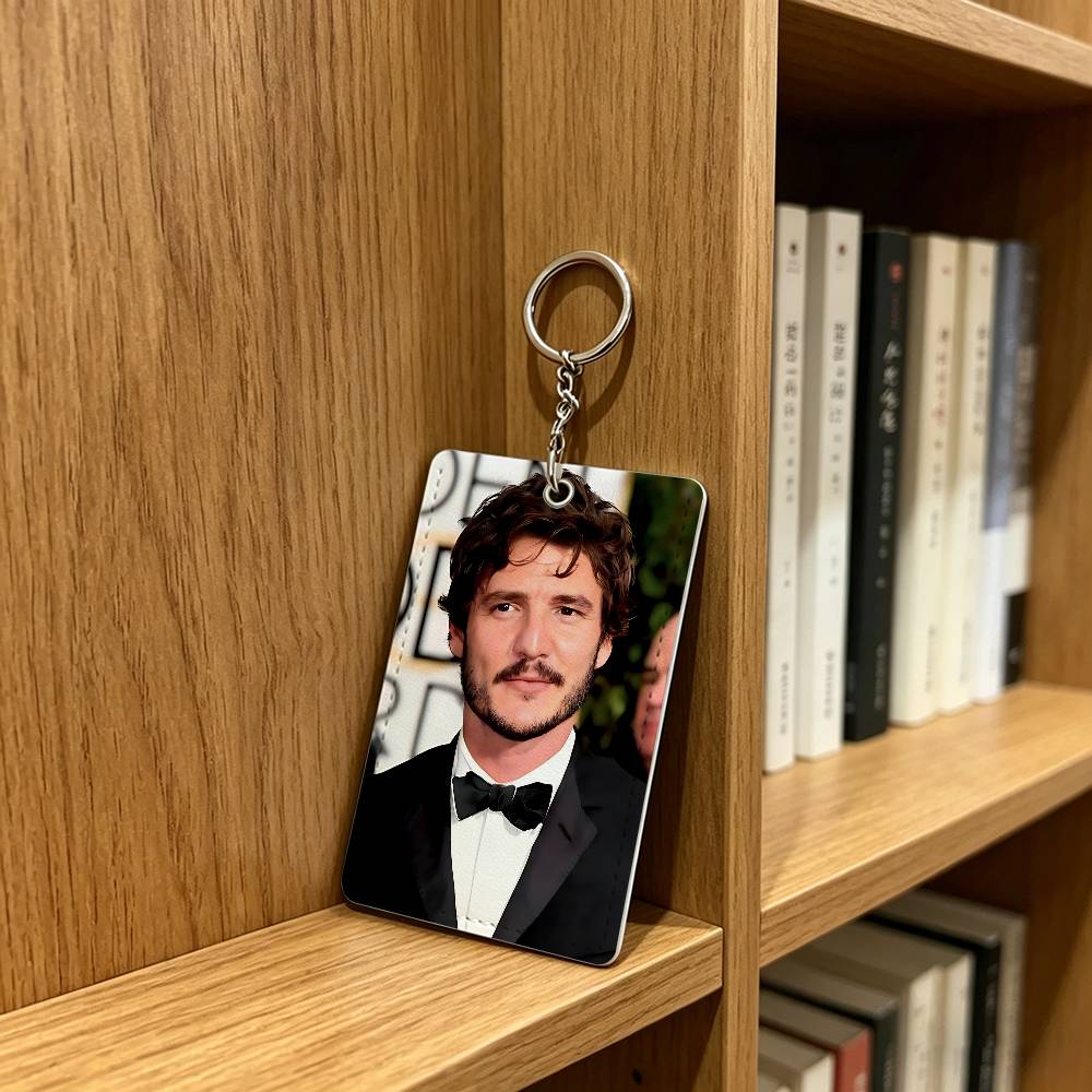 Cool Actor P-Pedro Pascal Card - Lanyard Badge Holder のレビューと価格