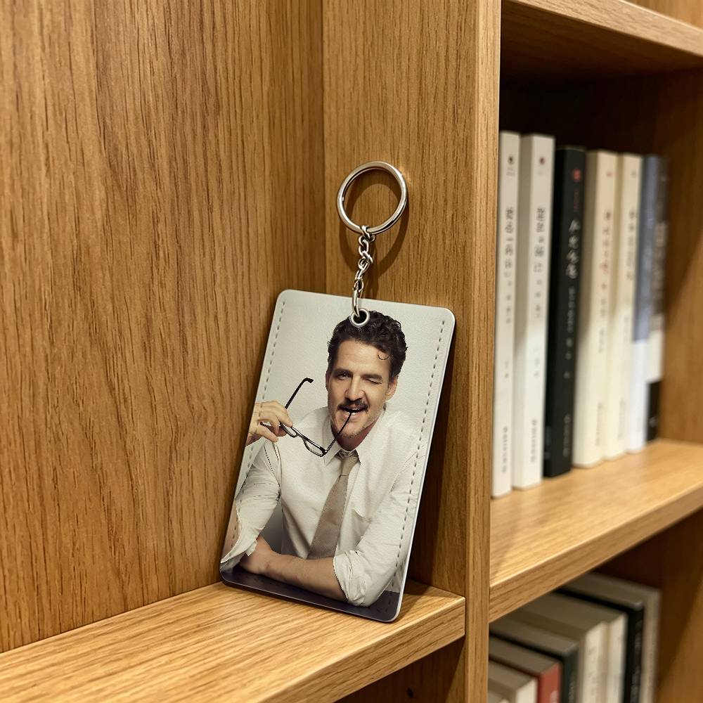 Cool Actor P-Pedro Pascal Card - Lanyard Badge Holder のレビューと価格