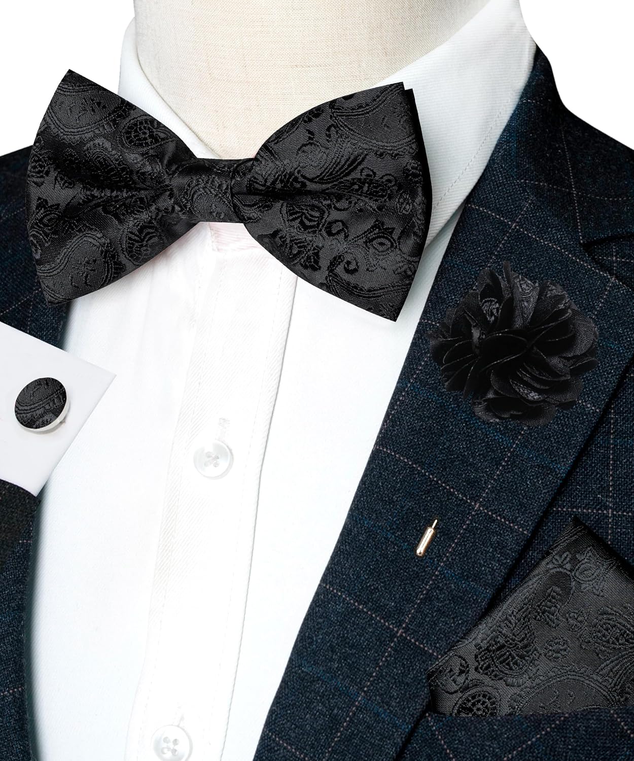 Paisley Pre-tied Bow Tie and P - Pocket Square Set のレビューと価格