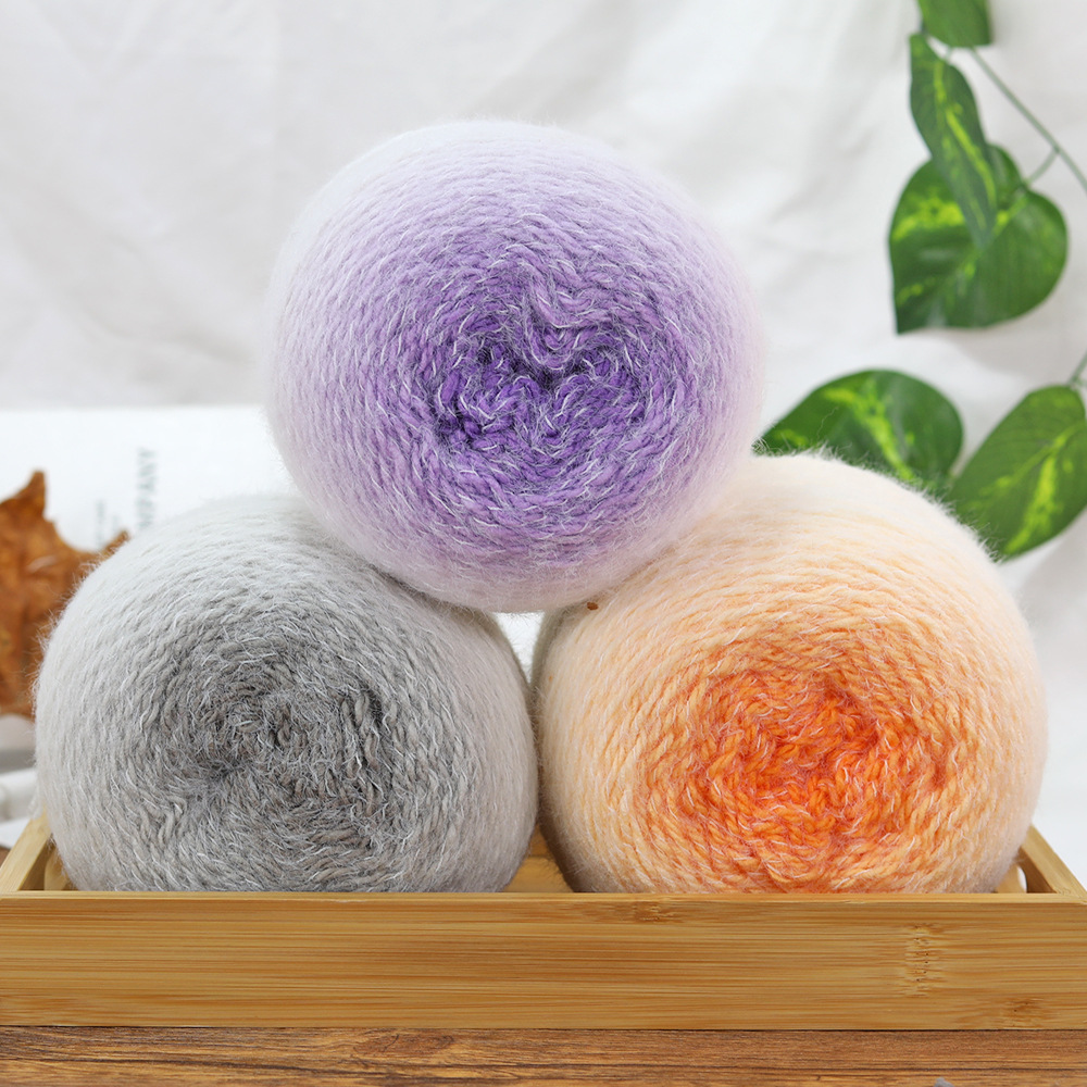 Gradual-length plush yarn, cak - Woven Scarf Blanket のレビューと価格