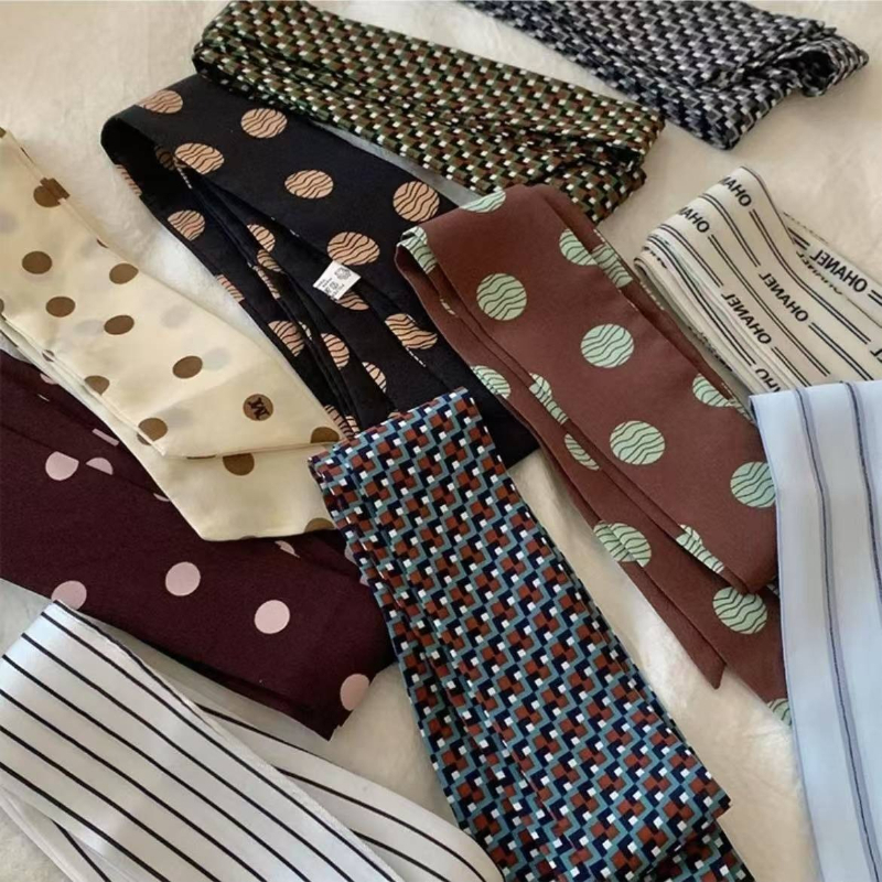 Polka Dot and Striped Print Sc - Silk Tie Striped のレビューと価格